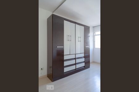 Quarto de kitnet/studio à venda com 1 quarto, 43m² em Santa Efigênia, São Paulo