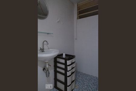 Banheiro de kitnet/studio à venda com 1 quarto, 43m² em Santa Efigênia, São Paulo