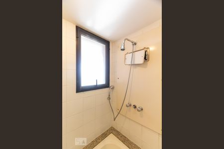 Apartamento à venda com 140m², 3 quartos e 2 vagas Apartamento à venda com 140m², 3 quartos e 2 vagasBanheiro da suíte 1