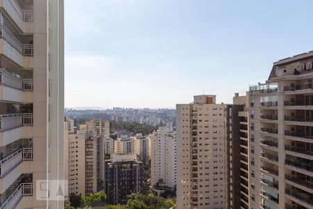 Apartamento à venda com 140m², 3 quartos e 2 vagas Apartamento à venda com 140m², 3 quartos e 2 vagasVista da varanda da suíte 1