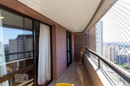 Varanda da sala de apartamento à venda com 3 quartos, 140m² em Vila Suzana, São Paulo