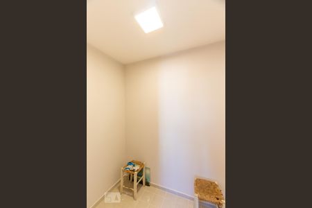 Apartamento à venda com 140m², 3 quartos e 2 vagas Apartamento à venda com 140m², 3 quartos e 2 vagasQuarto de serviço