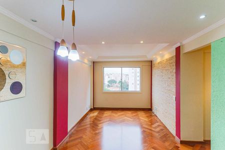 Sala de apartamento para alugar com 3 quartos, 70m² em Jardim Taquaral, São Paulo