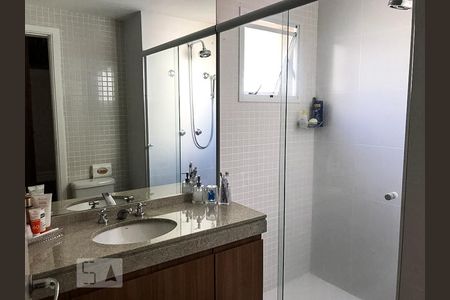 Apartamento à venda com 124m², 3 quartos e 2 vagasBanheiro