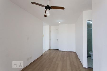 Sala de apartamento para alugar com 2 quartos, 50m² em Penha de França, São Paulo