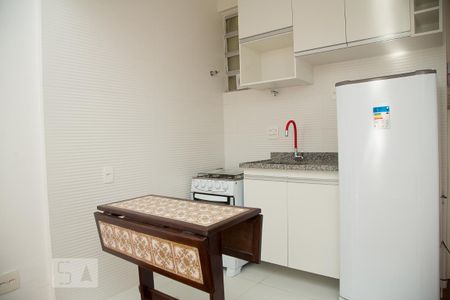 Cozinha de apartamento à venda com 1 quarto, 40m² em Copacabana, Rio de Janeiro