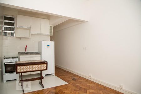 Sala/Cozinha de apartamento à venda com 1 quarto, 40m² em Copacabana, Rio de Janeiro