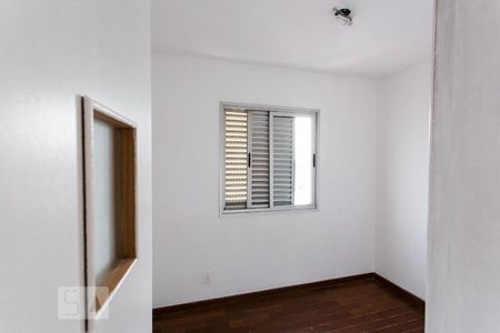 Quarto 2 de apartamento para alugar com 3 quartos, 75m² em Vila Alpina, São Paulo