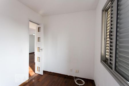 Quarto 2 de apartamento para alugar com 3 quartos, 75m² em Vila Alpina, São Paulo