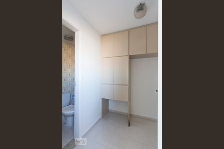 Apartamento à venda com 66m², 2 quartos e 1 vagaQuarto de Serviço