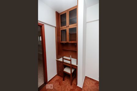 Apartamento para alugar com 65m², 2 quartos e 1 vagaSala