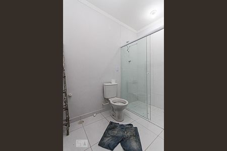 Casa à venda com 200m², 3 quartos e 4 vagas Casa à venda com 200m², 3 quartos e 4 vagasBanheiro