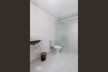 Casa à venda com 200m², 3 quartos e 4 vagas Casa à venda com 200m², 3 quartos e 4 vagasBanheiro da Suite