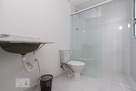Casa à venda com 200m², 3 quartos e 4 vagas Casa à venda com 200m², 3 quartos e 4 vagasBanheiro da Suite