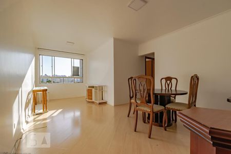 Sala de apartamento para alugar com 3 quartos, 78m² em Cristo Rei, Curitiba
