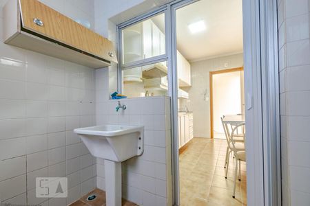 Apartamento para alugar com 78m², 3 quartos e 1 vagaÁrea de serviço