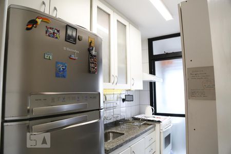 Apartamento para alugar com 56m², 2 quartos e 1 vaga Apartamento para alugar com 56m², 2 quartos e 1 vagaCozinha