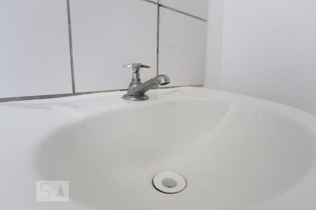 Banheiro - Torneira de apartamento para alugar com 2 quartos, 60m² em Continental, Osasco
