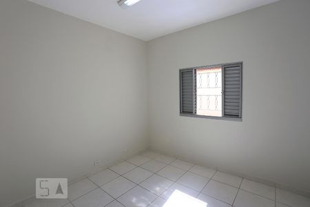 Quarto 1 de casa para alugar com 2 quartos, 90m² em Vila Gertrudes, São Paulo
