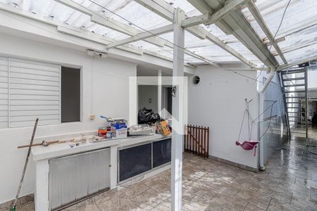 Casa à venda com 156m², 3 quartos e 2 vagasQuintal