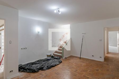 Sala de casa à venda com 3 quartos, 156m² em Vila Gumercindo, São Paulo