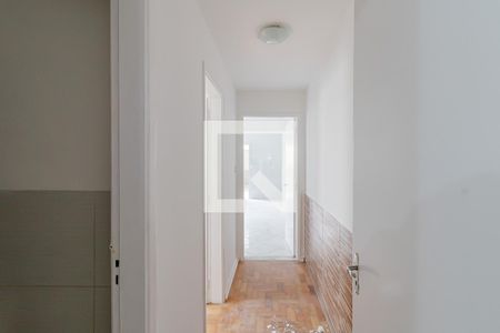 Casa à venda com 156m², 3 quartos e 2 vagasCorredor Cozinha 