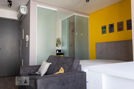 Sala e Suíte de kitnet/studio à venda com 1 quarto, 25m² em Vila Olímpia, São Paulo