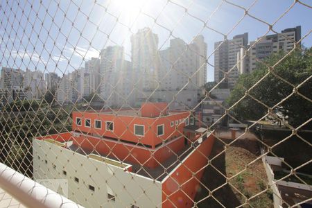 Apartamento à venda com 113m², 3 quartos e 3 vagasVista da suíte 2