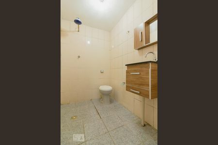 Banheiro de casa à venda com 6 quartos, 130m² em Santa Maria, Santo André