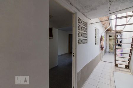 Casa à venda com 130m², 6 quartos e sem vagaEntrada Casa 4