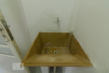 Casa à venda com 130m², 6 quartos e sem vagaÁrea de Serviço