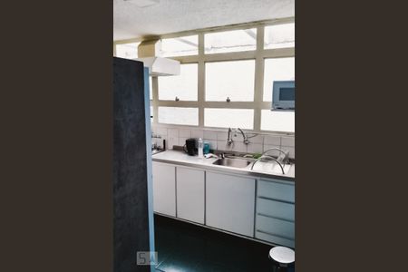Cozinha de casa para alugar com 4 quartos, 198m² em Alto da Lapa, São Paulo