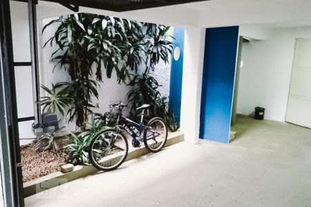 Quintal de casa para alugar com 4 quartos, 198m² em Alto da Lapa, São Paulo