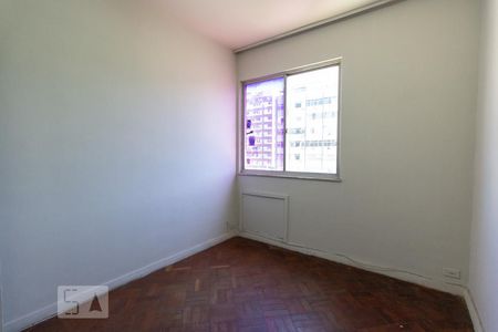 Apartamento à venda com 90m², 3 quartos e 6 vagasQuarto 2