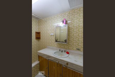 Apartamento à venda com 90m², 3 quartos e 6 vagasBanheiro Corredor