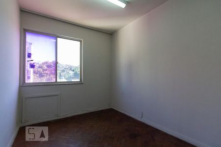 Apartamento à venda com 90m², 3 quartos e 6 vagasQuarto 2