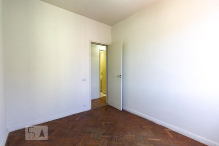 Apartamento à venda com 90m², 3 quartos e 6 vagasQuarto 2