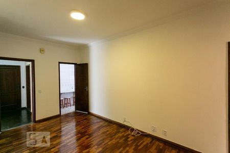 Sala de apartamento para alugar com 3 quartos, 85m² em Sagrada Família, Belo Horizonte