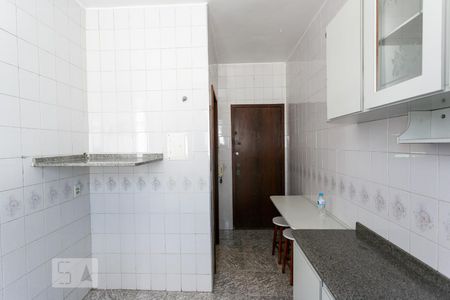Cozinha de apartamento para alugar com 3 quartos, 85m² em Sagrada Família, Belo Horizonte