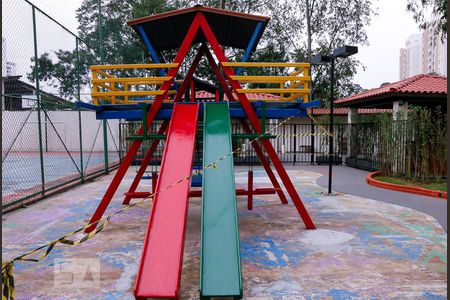 Apartamento para alugar com 50m², 2 quartos e 1 vaga Apartamento para alugar com 50m², 2 quartos e 1 vagaÁrea Comum - Playground 1