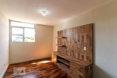 Sala de TV de apartamento para alugar com 2 quartos, 70m² em Jardim Social, Curitiba