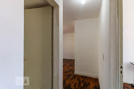 Corredor de apartamento para alugar com 2 quartos, 70m² em Jardim Social, Curitiba