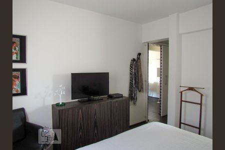 Apartamento para alugar com 74m², 2 quartos e 1 vaga Apartamento para alugar com 74m², 2 quartos e 1 vagaSuíte