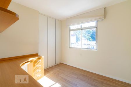 Apartamento à venda com 120m², 3 quartos e 1 vagaQuarto 02