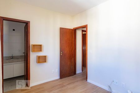 Apartamento à venda com 120m², 3 quartos e 1 vagaSuíte