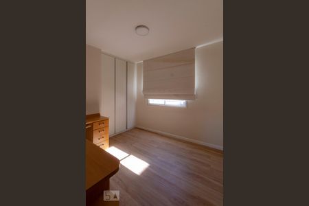 Apartamento à venda com 120m², 3 quartos e 1 vagaQuarto 02