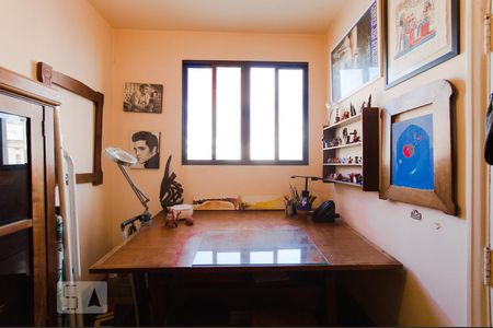 Apartamento para alugar com 148m², 2 quartos e sem vagaQuarto de Serviço