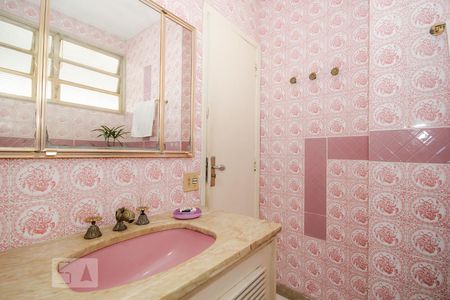 Apartamento à venda com 204m², 3 quartos e 1 vagaBanheiro Social 1