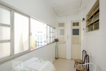 Apartamento à venda com 204m², 3 quartos e 1 vagaÁrea de Serviço