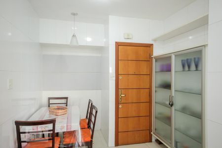 Apartamento à venda com 204m², 3 quartos e 1 vagaCozinha